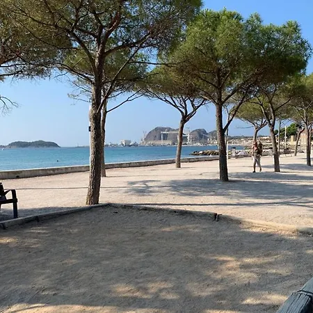 Апартаменты L'oree De La Plage: Appt. Confort 4/6 Pers. 400 M De La